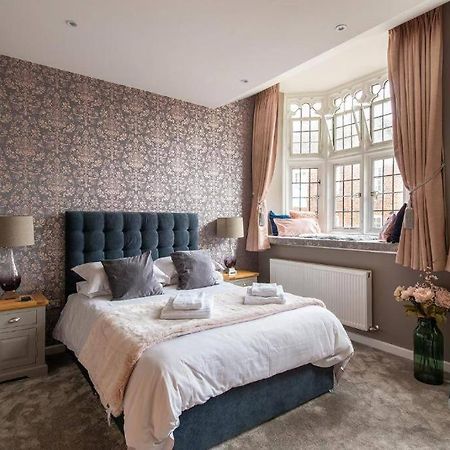 The Most Central Apartment In Canterbury Stunning Interiors, Fully Equipped, City Views And Free Wifi! 외부 사진