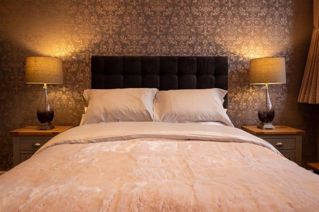 The Most Central Apartment In Canterbury Stunning Interiors, Fully Equipped, City Views And Free Wifi! 외부 사진