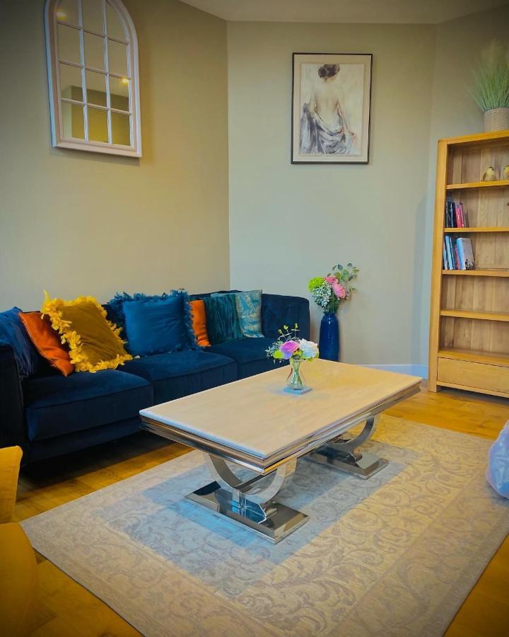 The Most Central Apartment In Canterbury Stunning Interiors, Fully Equipped, City Views And Free Wifi! 외부 사진