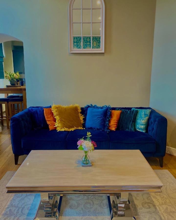 The Most Central Apartment In Canterbury Stunning Interiors, Fully Equipped, City Views And Free Wifi! 외부 사진